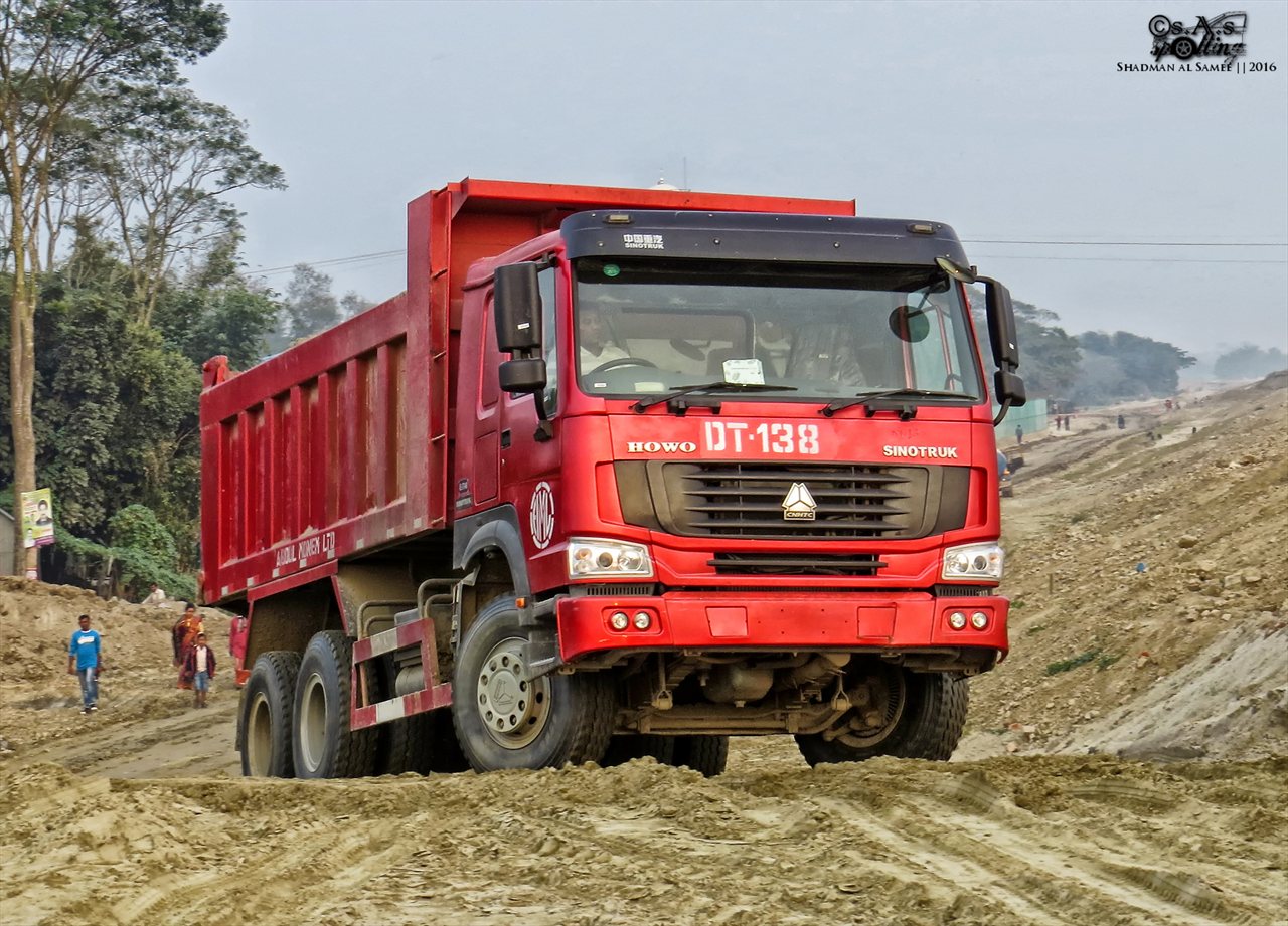 HOWO Sinotruk 371 8x4 Ծանր Ինքնաթափ